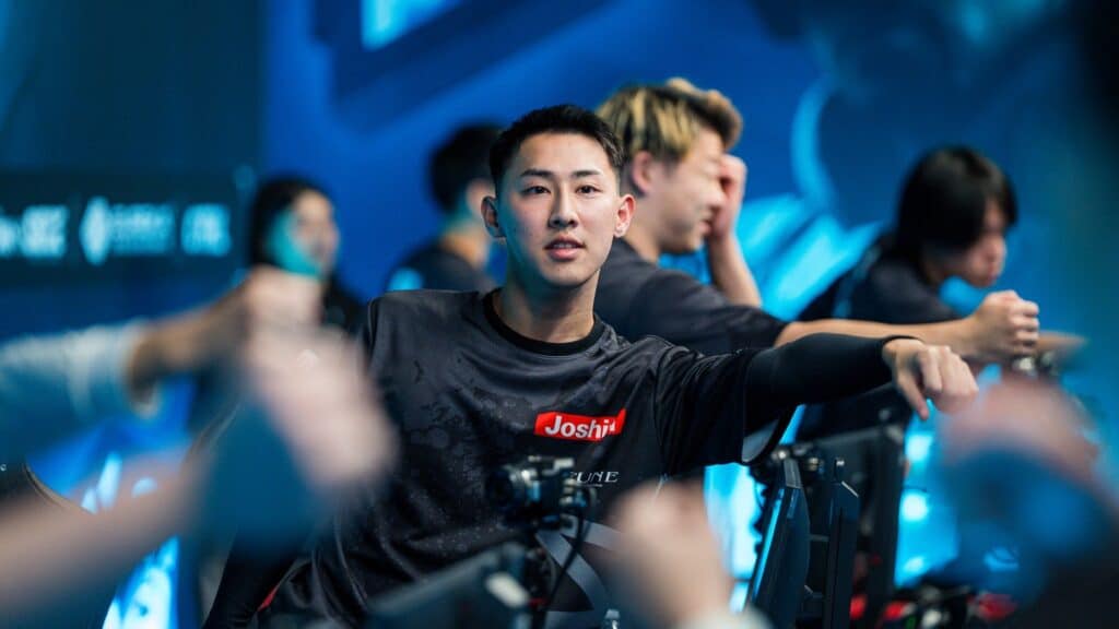 Image of BlackRay competing at BLAST Atlanta Major 2023 for CAG Osaka. The player is standing up next to monitor